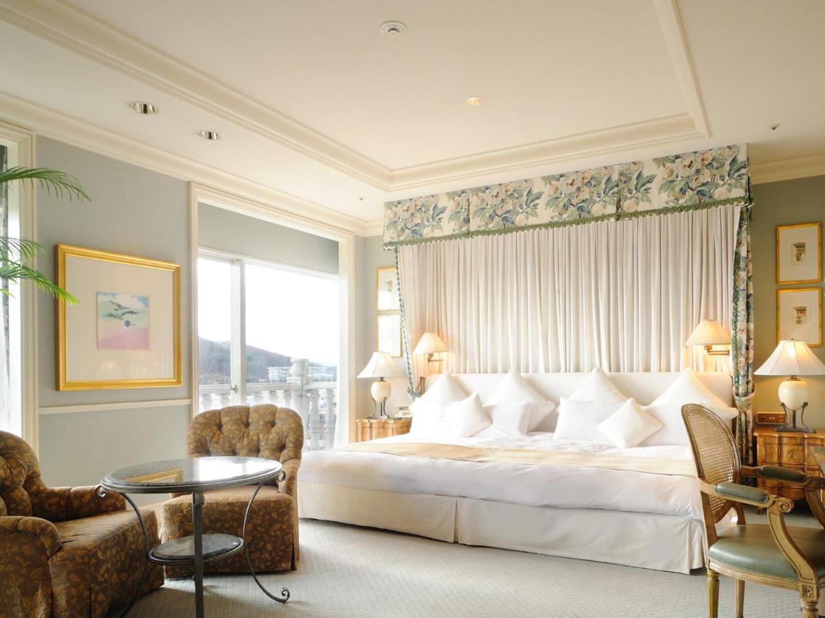 Sendai Royal Park Hotel Bagian luar foto
