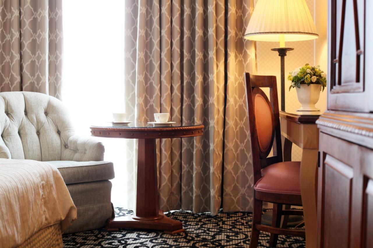 Sendai Royal Park Hotel Bagian luar foto