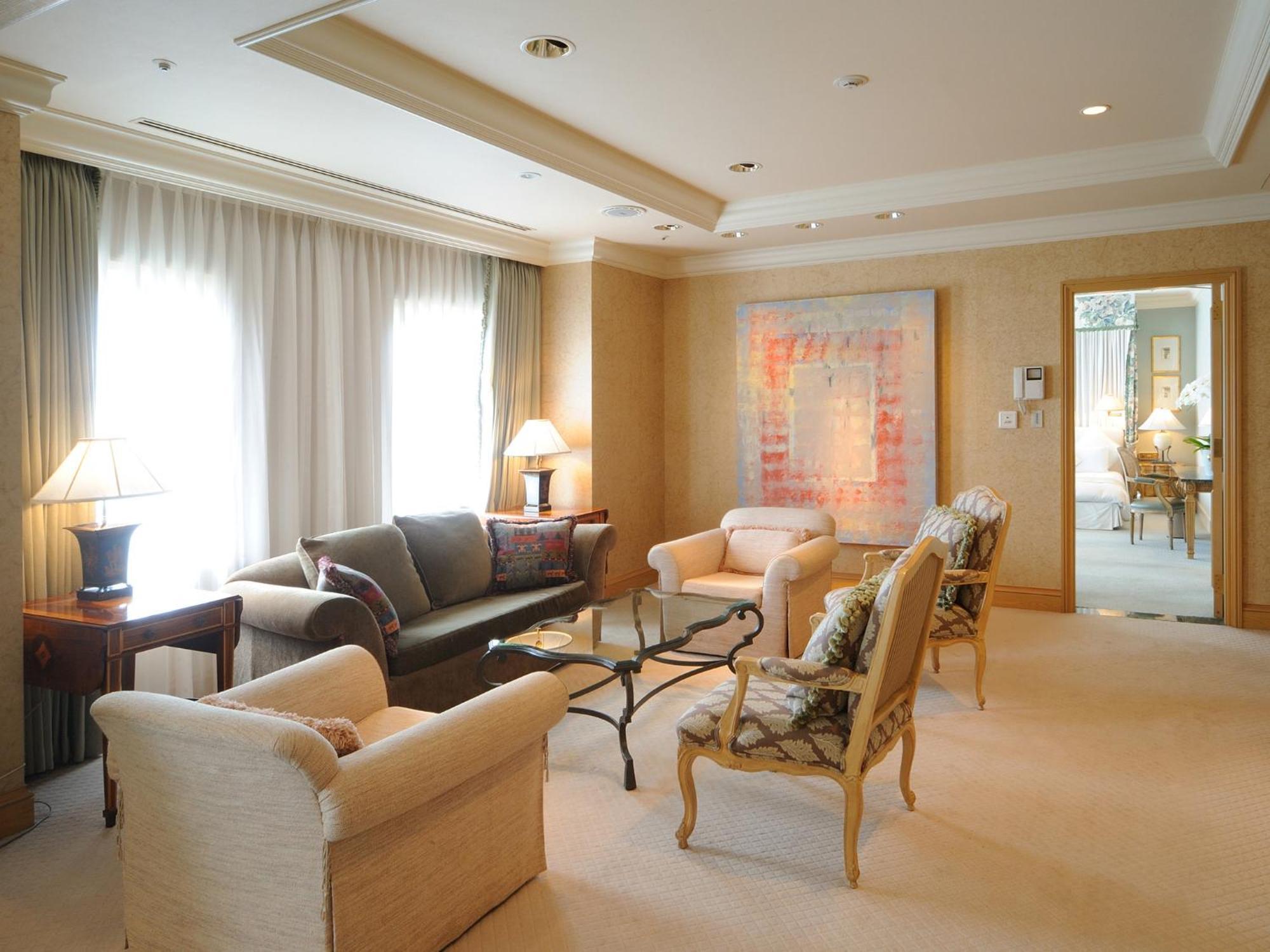 Sendai Royal Park Hotel Bagian luar foto