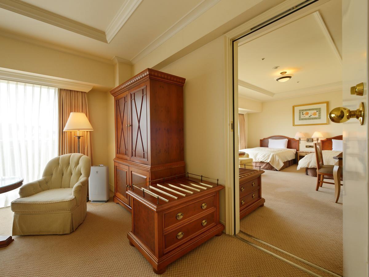 Sendai Royal Park Hotel Bagian luar foto