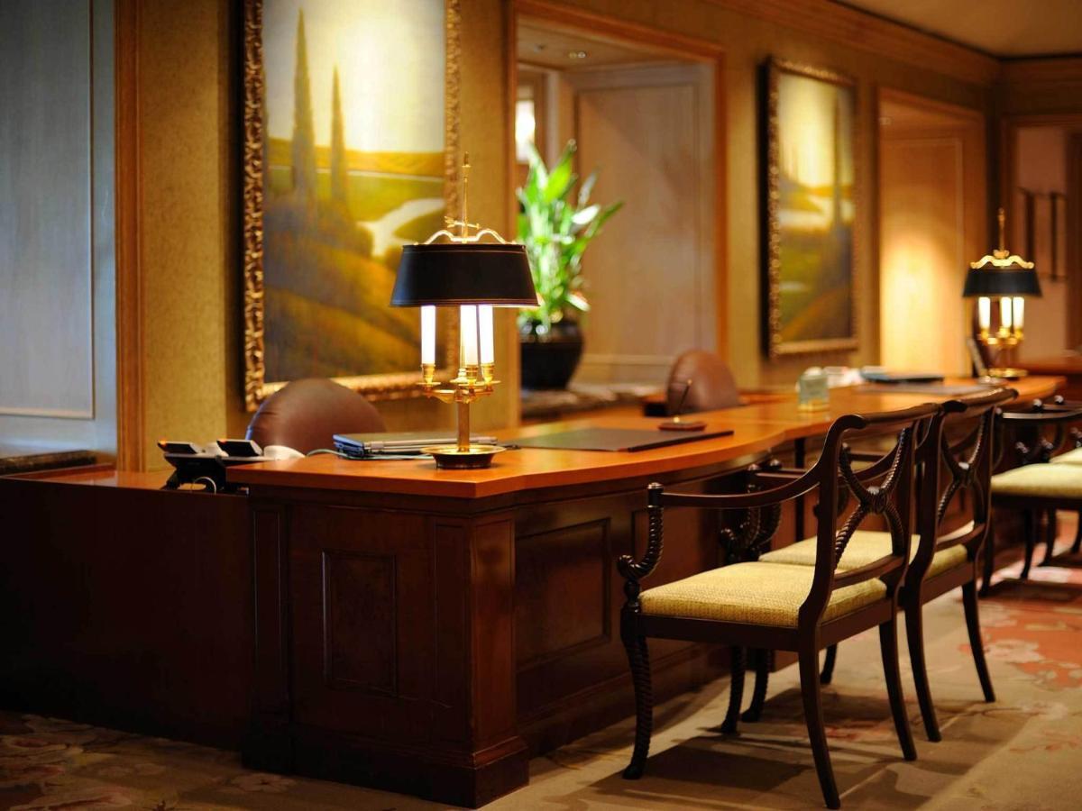 Sendai Royal Park Hotel Bagian luar foto
